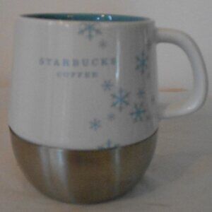 VTG Starbucks 2007 Holiday Coffee Mug 14oz White W/ Blue Snowflakes Metal Base